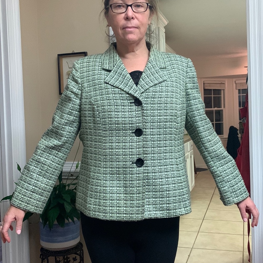 Jones Studio Green/Black blazer size 18W